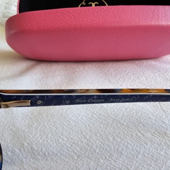 Eyeglasses for women with case - Picture 2 of 5